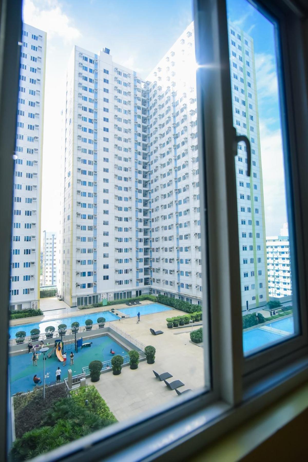 Apartment Newly Staycation In Mplace Residences For 3 Pax