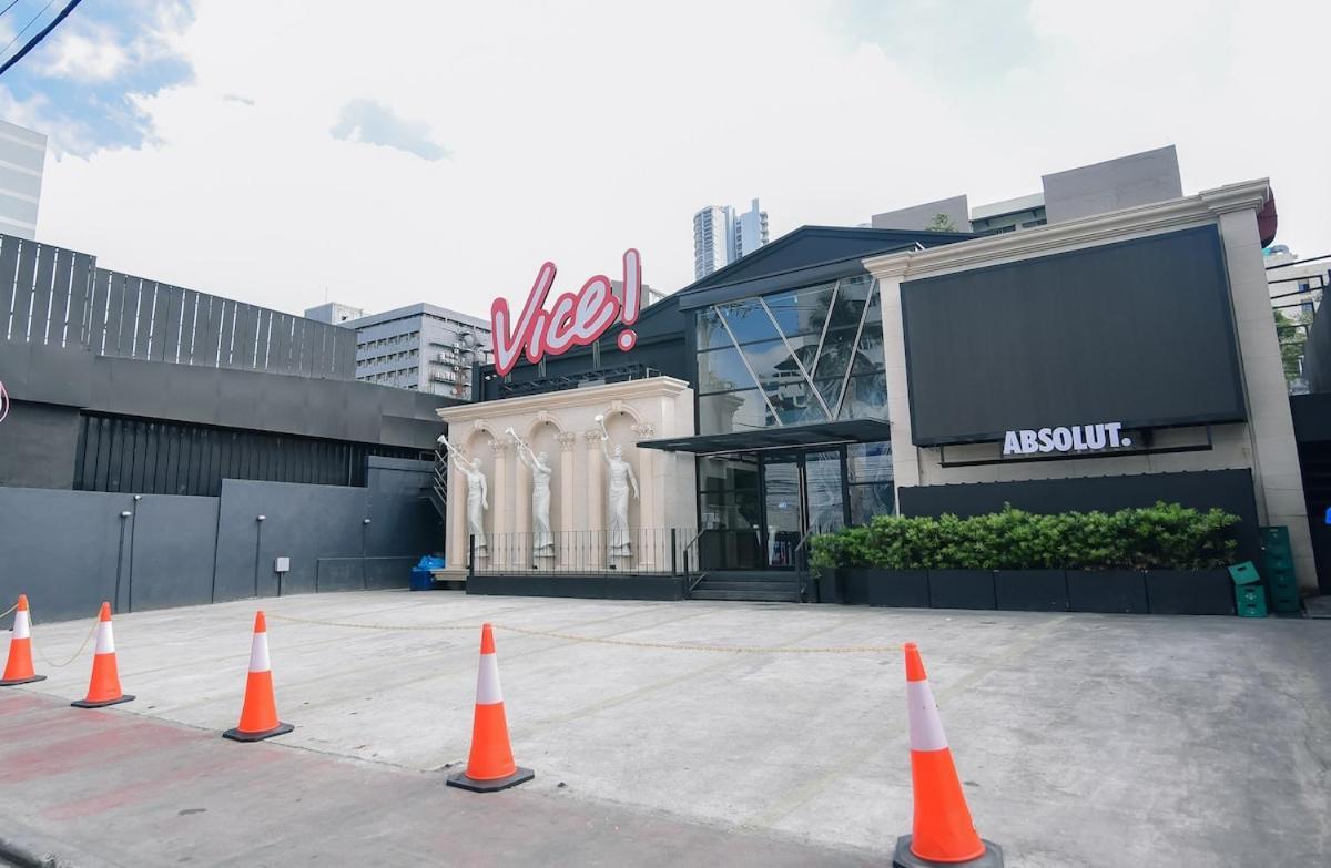Apartment Newly Staycation In Mplace Residences For 3 Pax *
